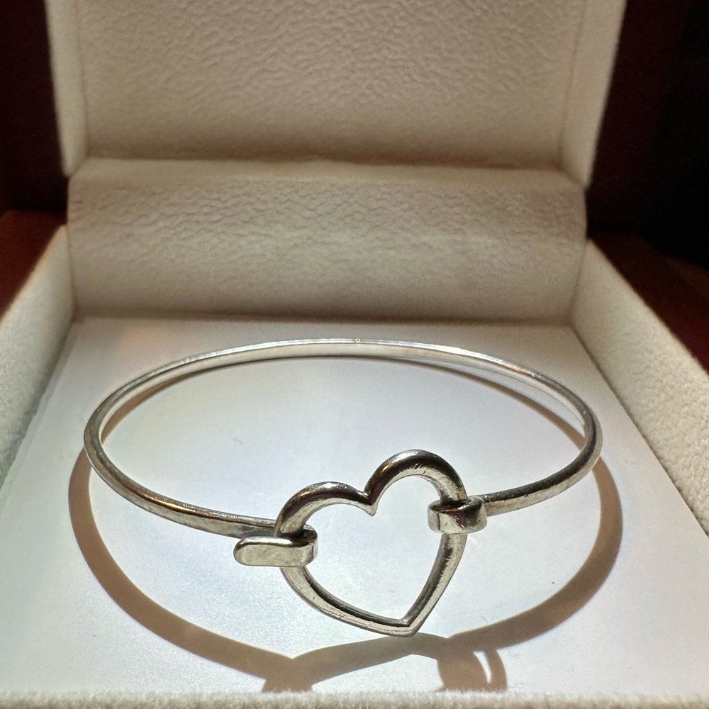 James Avery Retired Heart Hook Bracelet